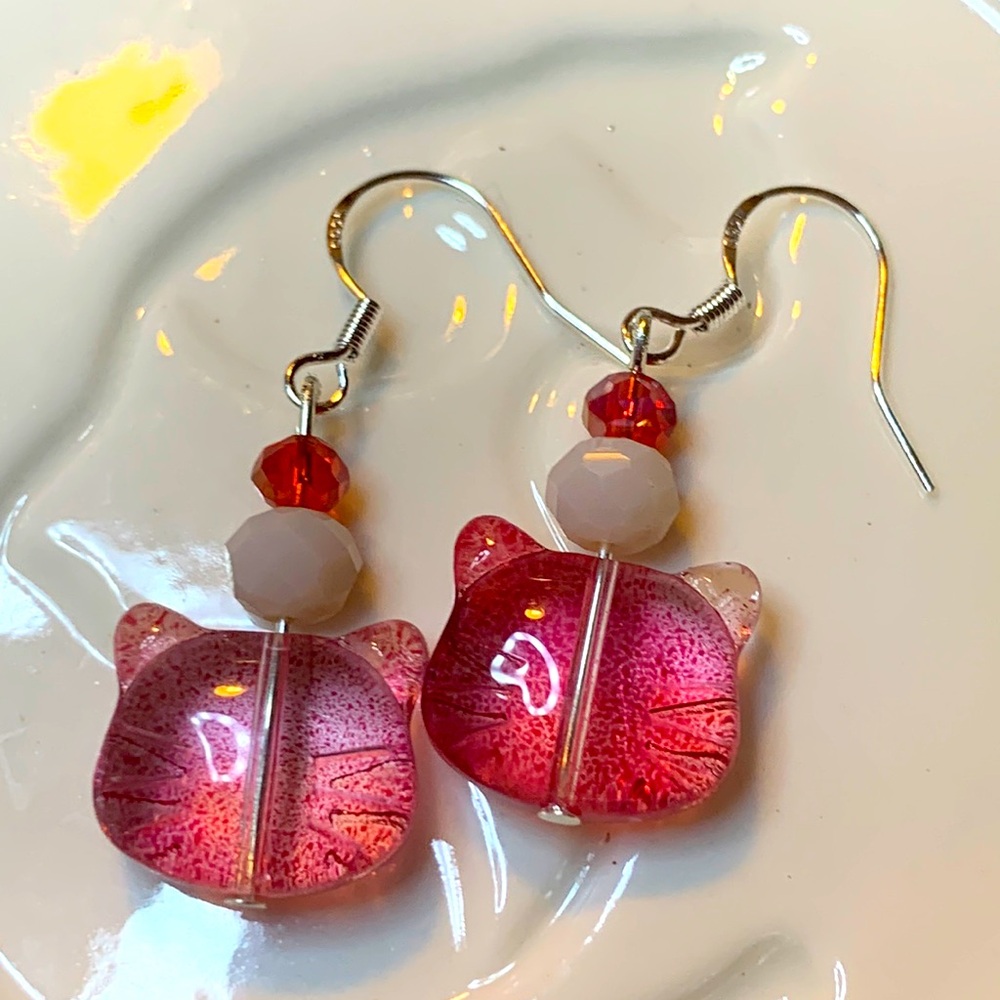 Handmade 2 Toned Cat Glass With Czech Glass